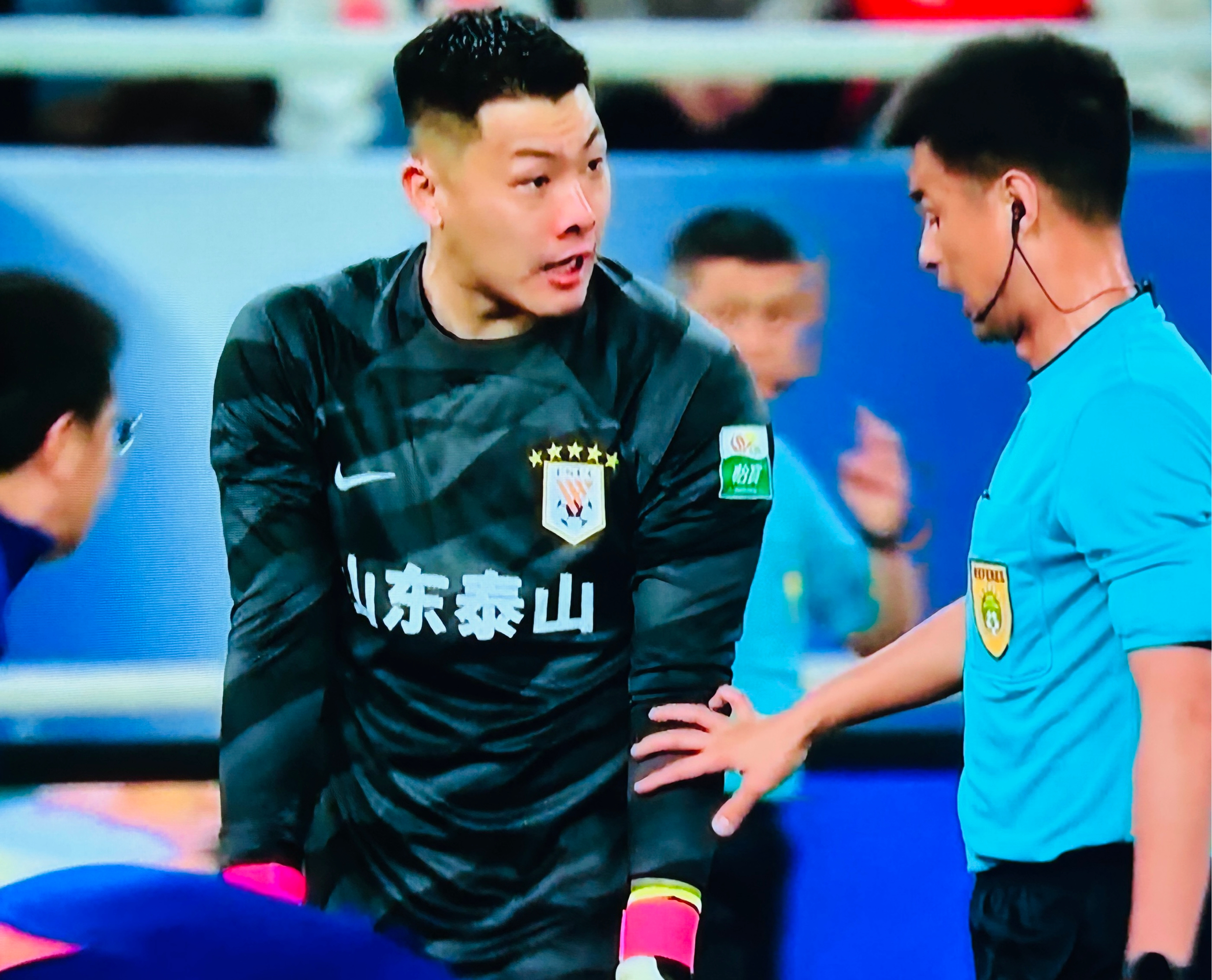 立博体育APP-赛后突围战来临，山东泰山围绕欧冠远射贴柱，更衣室稳定，资深球员宣示担当(山东泰山亚冠直播免费观看)